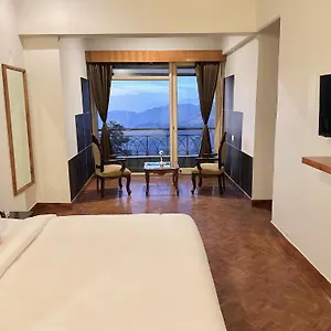 Summit Naldehra Grand & Hotel